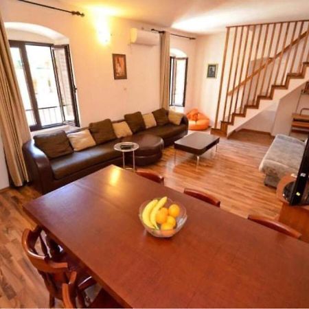 Sunstone Apartments Kotor Bagian luar foto