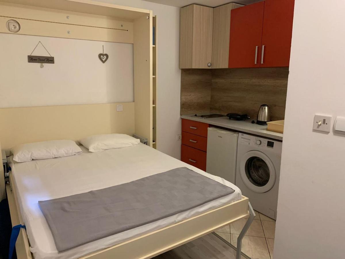 Sunstone Apartments Kotor Bagian luar foto